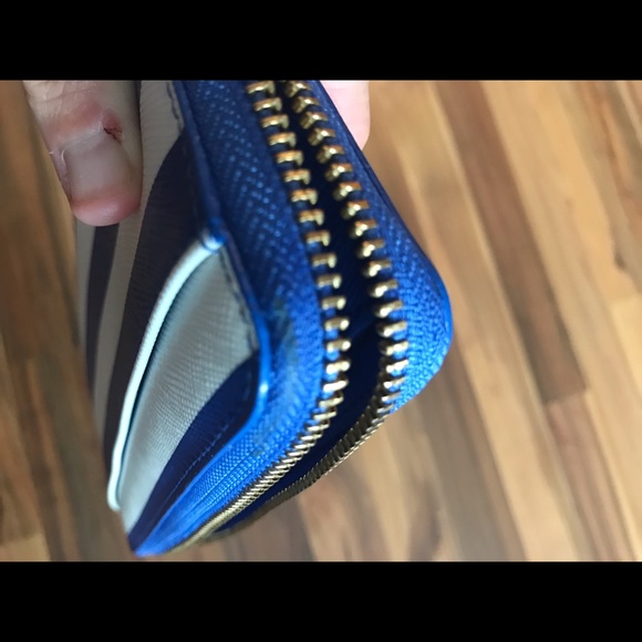 Kate Spade Sunglasses Wallet! 🕶️ - Picture 6 of 6